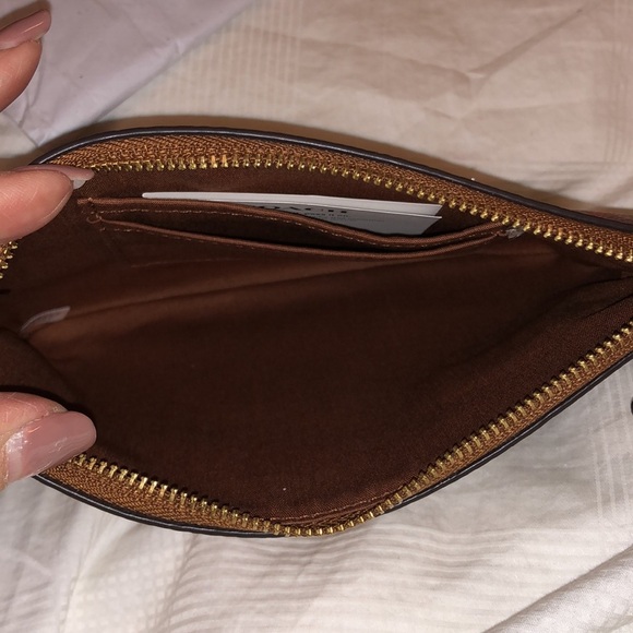 COACH WRISTLET in Tan Natural Multi NWT - Picture 4 of 5